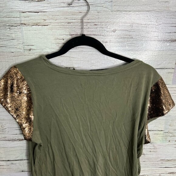Guess green and gold sequin tee shirt top size medium - Picture 7 of 8